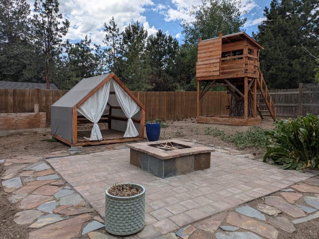 Building Photo - 20952 Desert Wood Dr