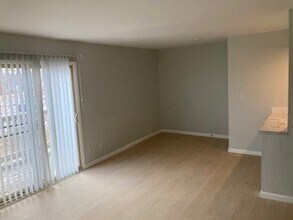 Antioch Crossing photo'