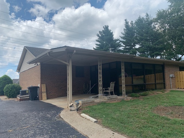 Carport/ sunroom - 128 Lovers Ln