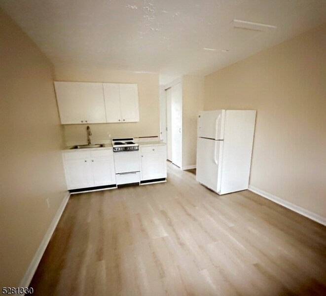 Foto del edificio - 207 Old Chimney Ridge Rd