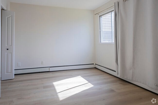 1BR, 1BA - 550SF - Windsor Green Apartments