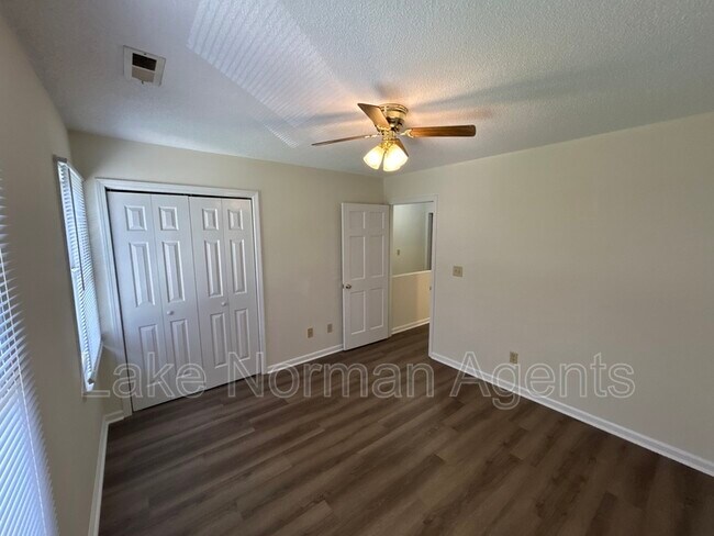 Foto del edificio - 4709 Grassy Creek Rd