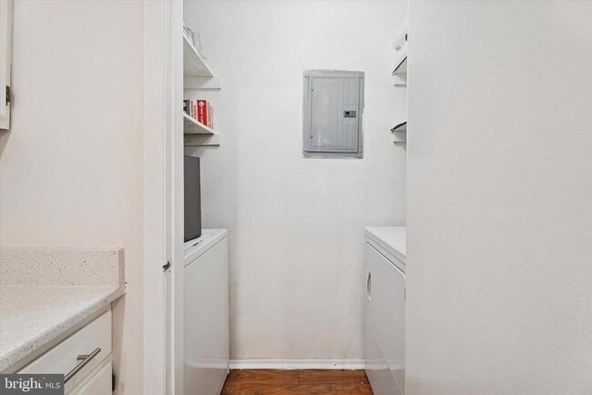 Foto del edificio - 207 Stockton Ct