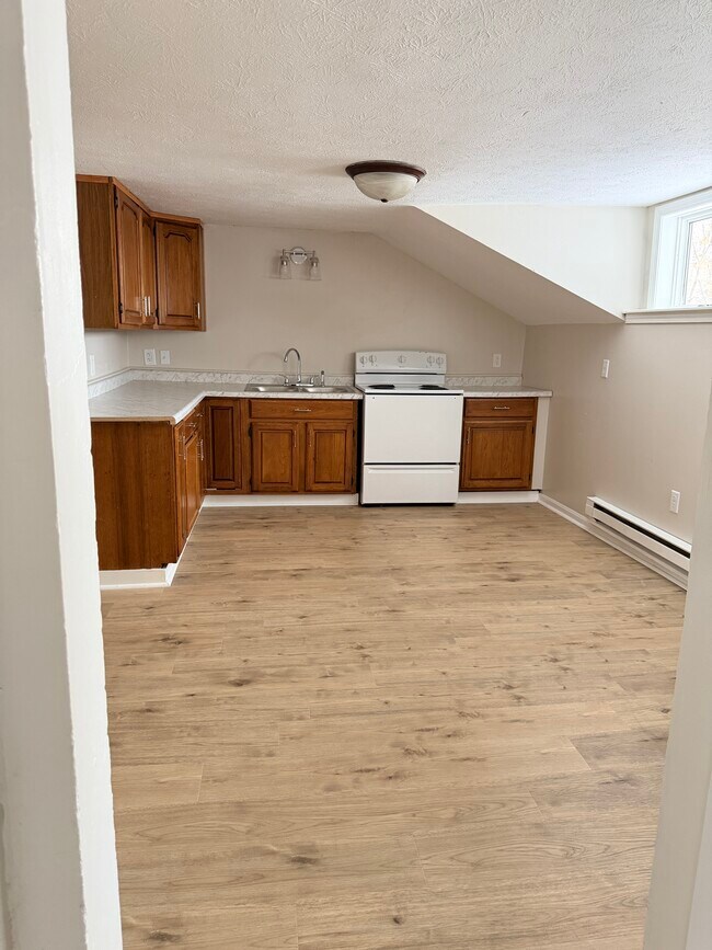 Foto del edificio - 118 W Grove St