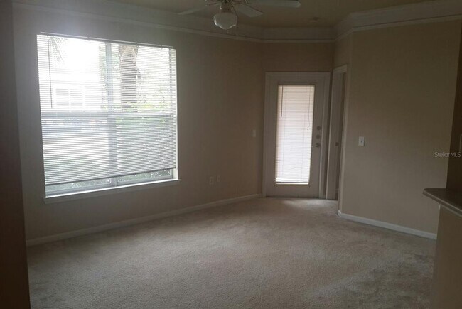 Building Photo - 8848 Villa View Cir