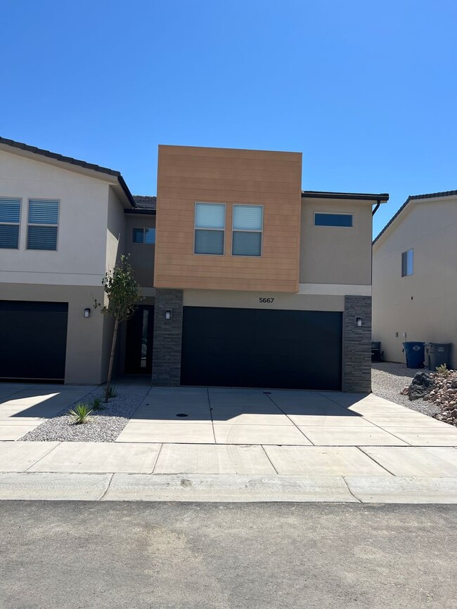 Building Photo - 5667 S Duel Ln