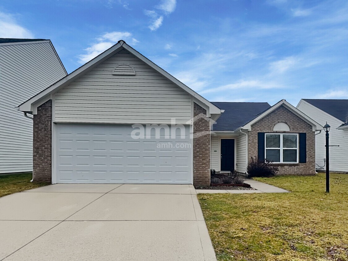 Foto principal - 19214 Fox Chase Drive