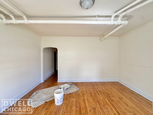 Foto del edificio - 2327 N Spaulding Ave