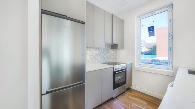 Building Photo - 13825 Barclay Ave