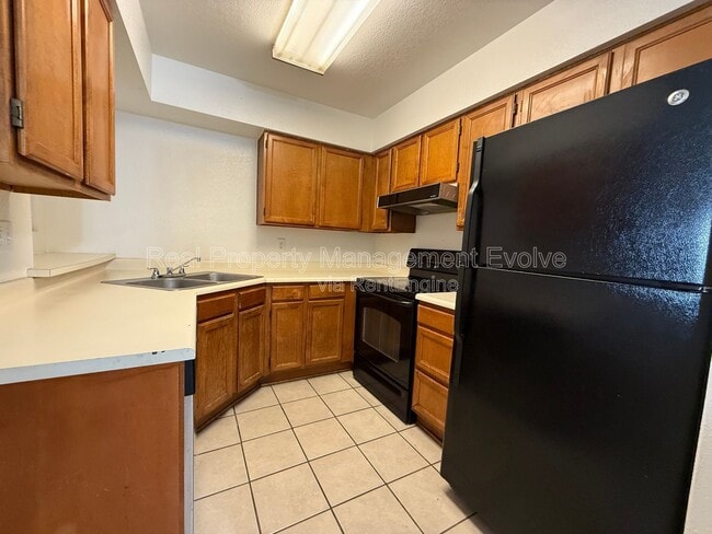 Foto del edificio - 533 W Guadalupe Rd