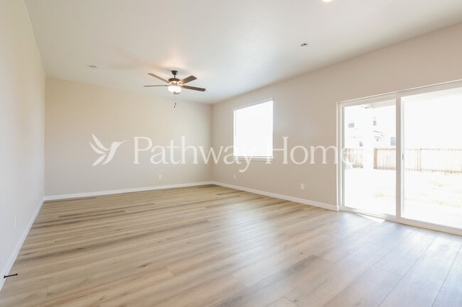 Foto del edificio - 9491 Yampa St