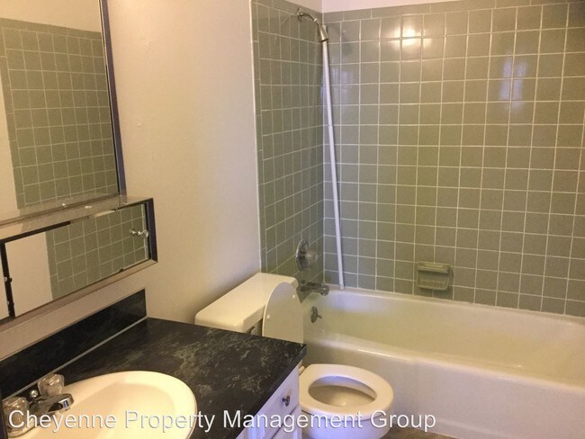 Foto del edificio - 1522 E 15th St