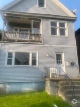 Building Photo - 1023 E Lovejoy St