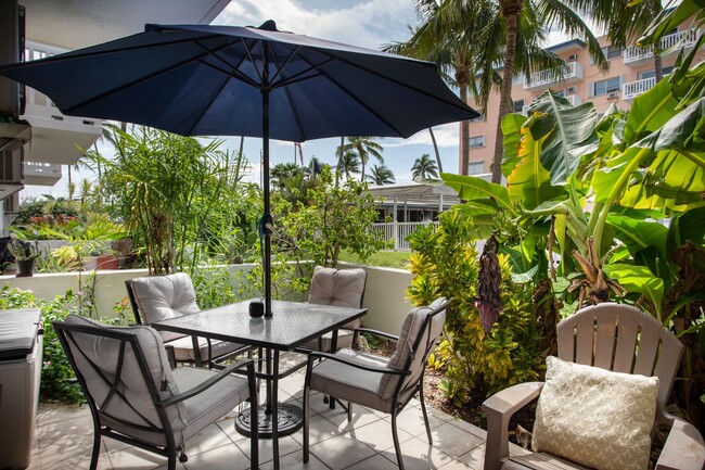 Foto del edificio - 1 Bedroom 1 Bathroom Furnished Condo pool view- 6 month Lease