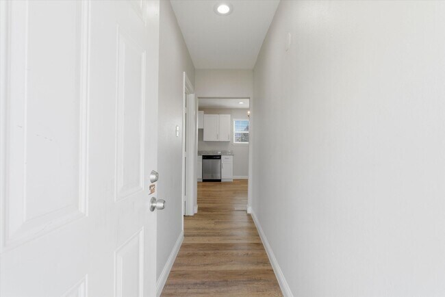 Foto del edificio - 8902 Courtney Dr