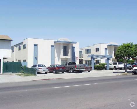Building Photograph - Casa Moreno