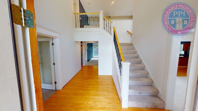 Foto del edificio - FOREST HEIGHTS - NO DEPOSIT W/RHINO!  Prim...