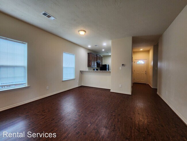 Building Photo - 3 br, 2 bath House - 4465 South 5th Street