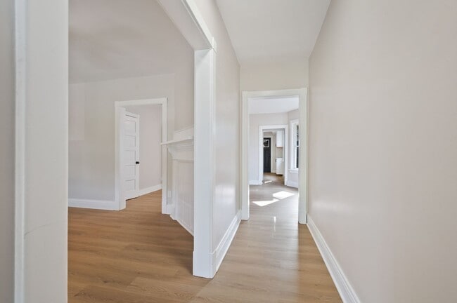 Building Photo - Stunning 3 bedroom home in Ambridge availa...