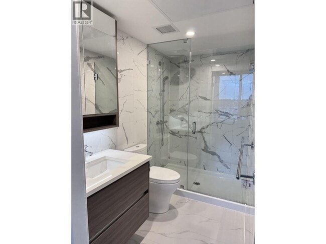 Building Photo - 823 Carnarvon St