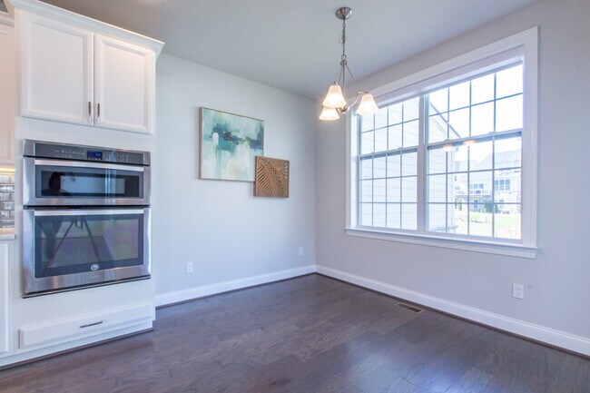 Building Photo - 42841 Cardinal Wy