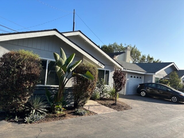 Foto del edificio - 275 Mesa Dr