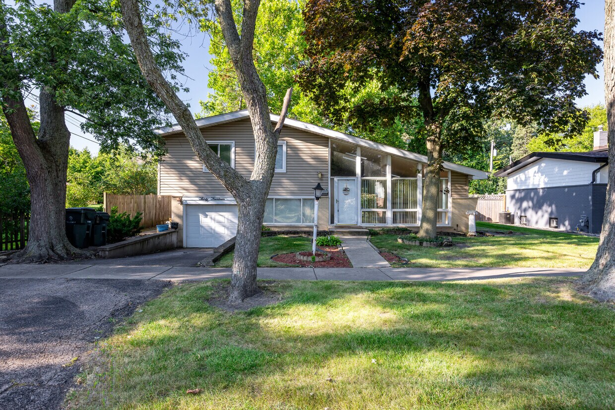 Foto principal - 3014 Covert Rd
