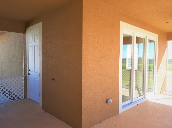 Building Photo - 4350 SW Stoneybrook Way