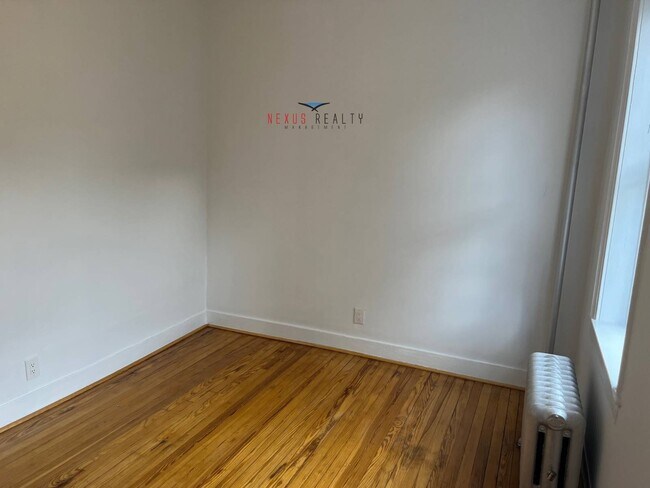 Foto del edificio - 25-47-47 33rd St