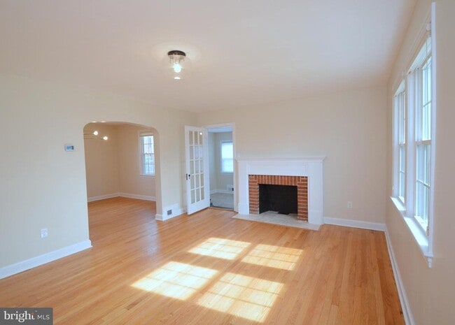 Building Photo - 2441 N McKinley St