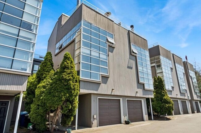Building Photo - 2 bedroom in Seattle WA 98102