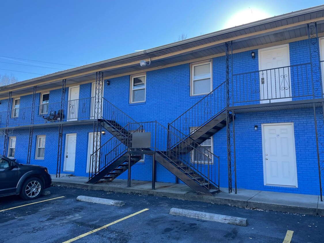 Building Photo - Nice 1 bedroom 1 bath apartment