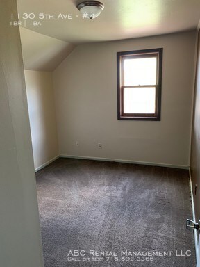 Building Photo - 1130 5th Ave