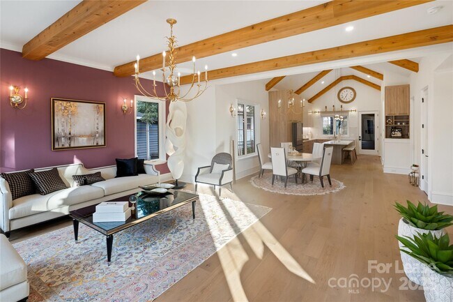 Foto del edificio - 705 S Torrence St