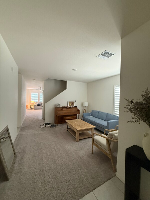 Foto del edificio - 5954 E Demeter Dr