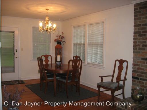 Foto del edificio - 107 Lancaster Ln