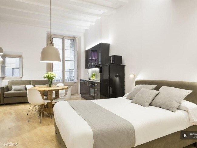 Foto del edificio - 1 br, 1 bath Condo - 1000 Harvard St Apt 7