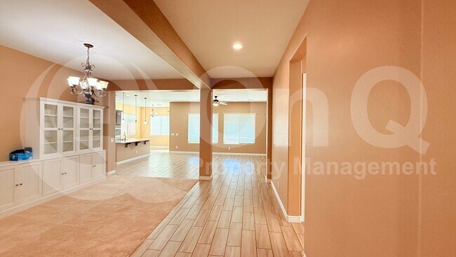 Building Photo - 7469 W Remuda Dr