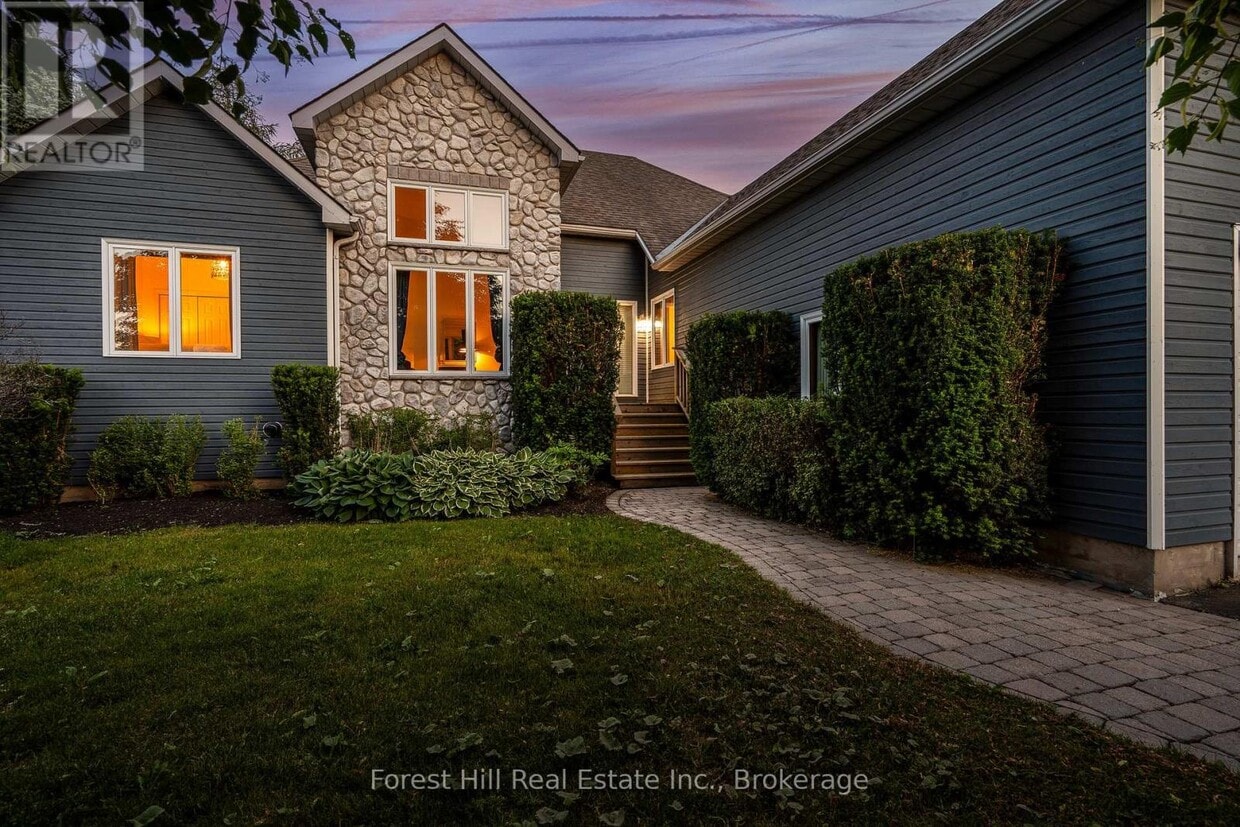 Photo principale - 140 Augusta Crescent