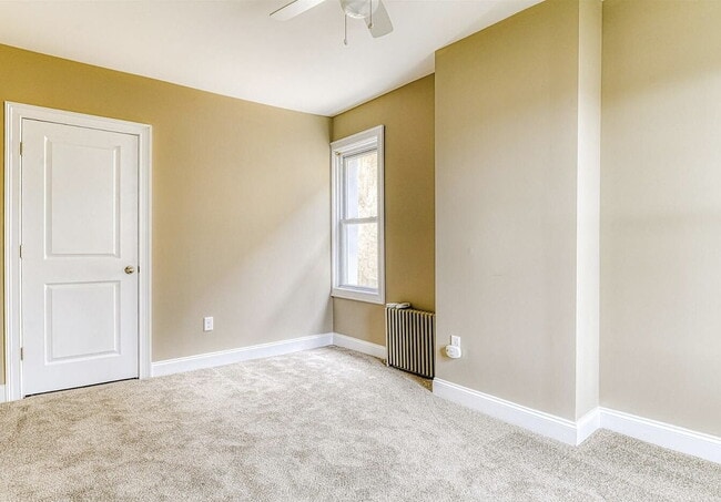 Building Photo - 3-Bed, 3-Bath in New Brunswick – Your Perfect Retreat!"