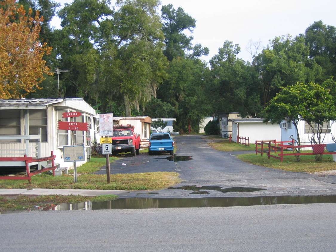 Primary Photo - Oak Hill Mobile Home Park