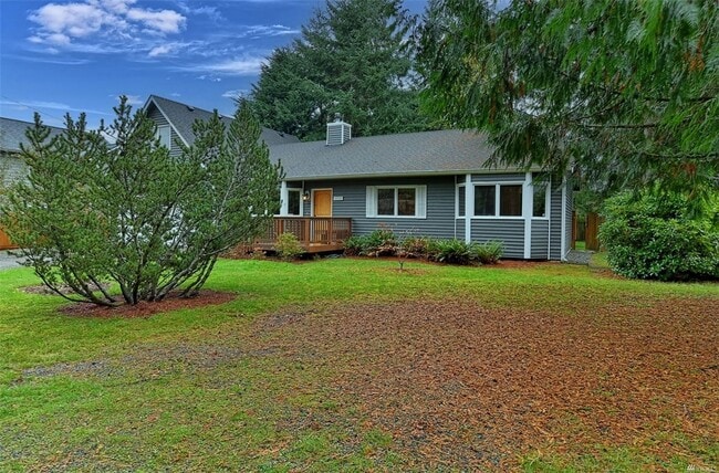Building Photo - Versatile 3-Bedroom Silver Lake Home with ...
