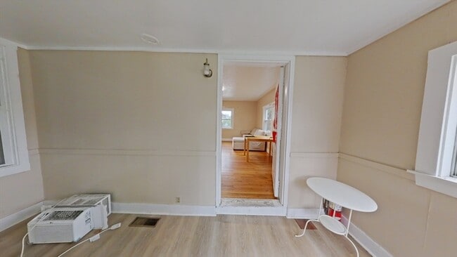 Building Photo - 74 Holbrook Rd