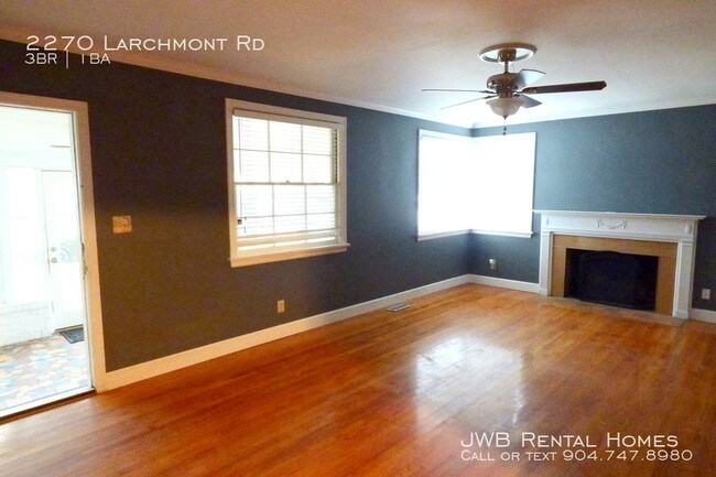 Building Photo - 2270 Larchmont Rd