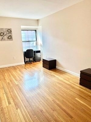 Foto del edificio - 10 Weston Ave