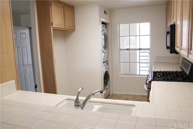 Foto del edificio - 415 Townsquare Ln