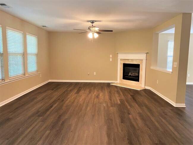 Foto del edificio - 4613 Maho Ln