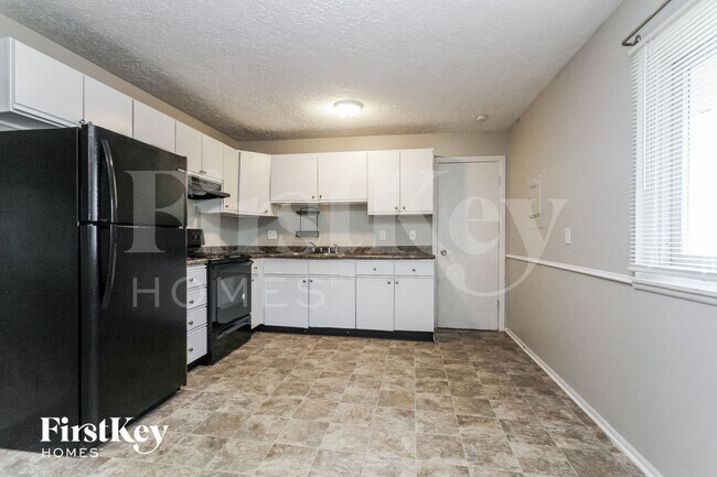 Foto del edificio - 416 Ada Ln