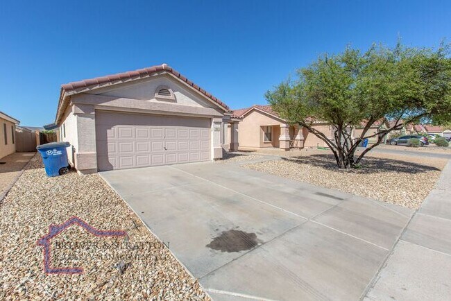 Building Photo - 906 E Saratoga St - 3BR, 2 BA - Lindsay/Wa...