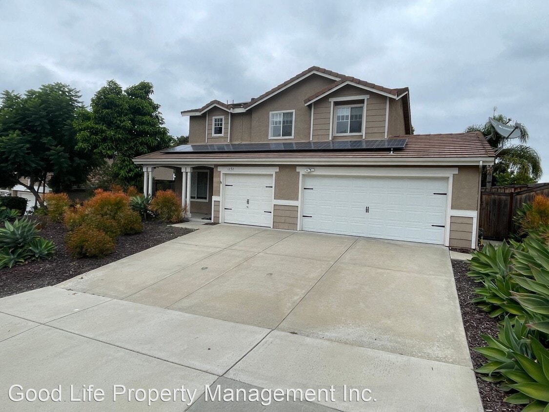 Primary Photo - 4 br, 2.5 bath House - 1292 Cottonwood Drive
